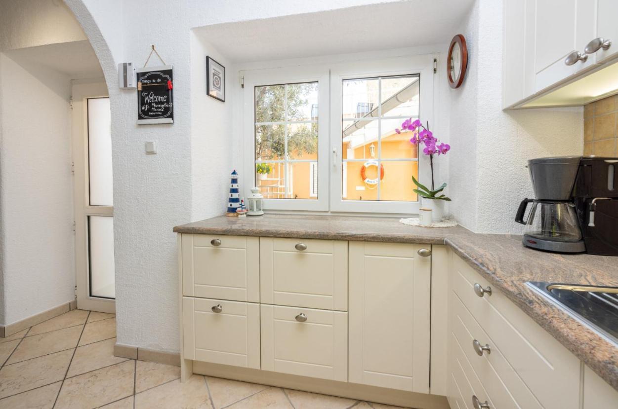 Kuca Za Odmor Antic - Holiday House Antic Novi Vinodolski Bagian luar foto
