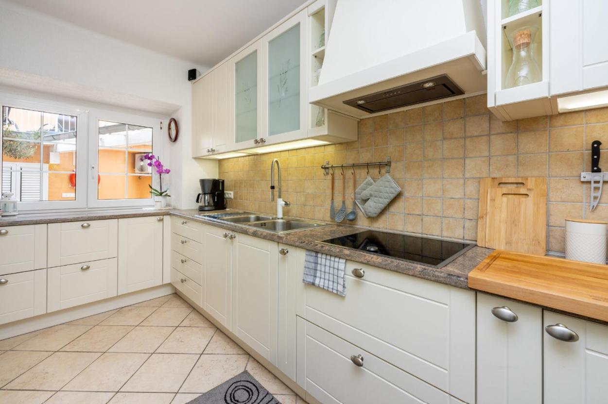 Kuca Za Odmor Antic - Holiday House Antic Novi Vinodolski Bagian luar foto