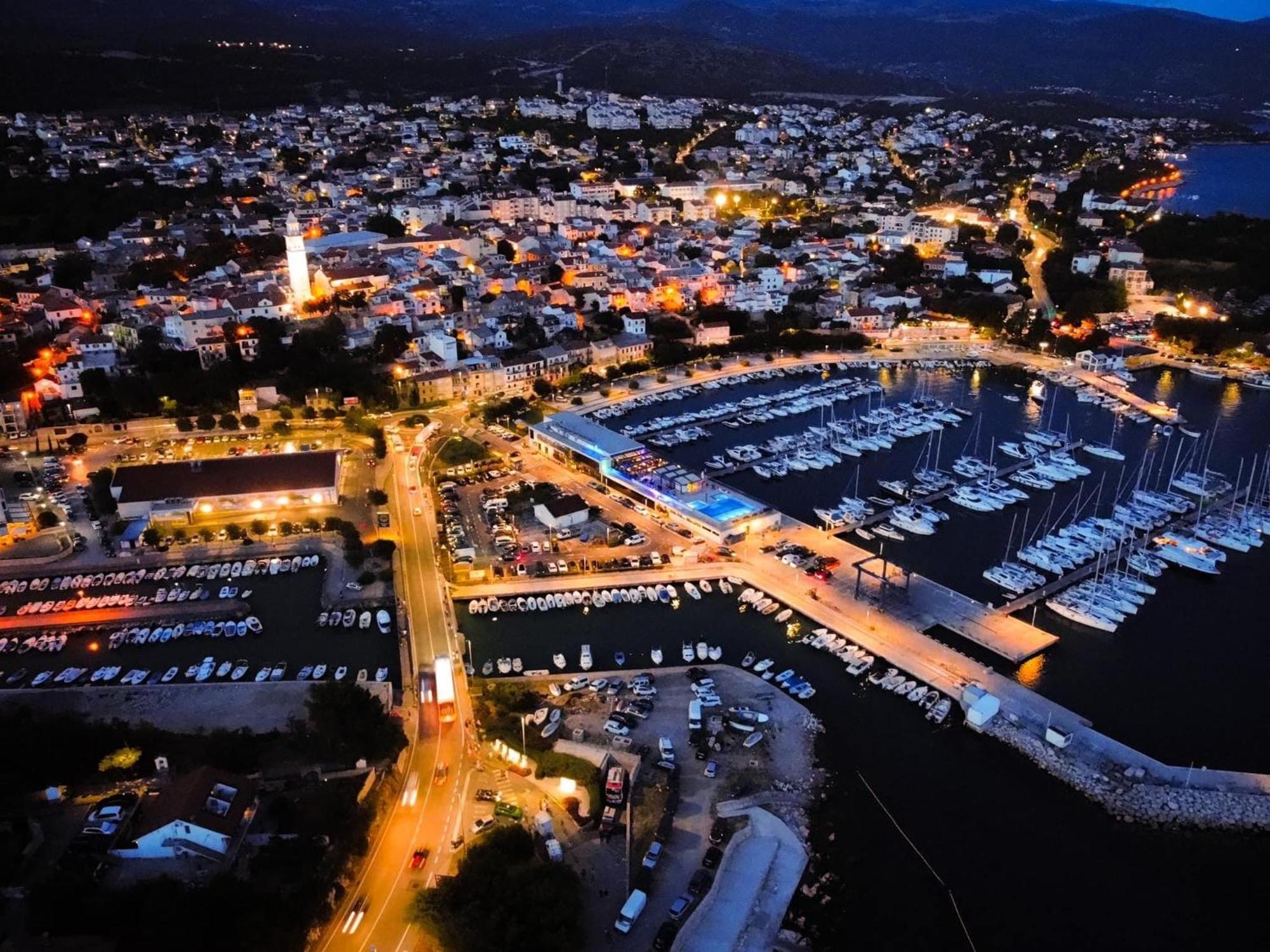 Kuca Za Odmor Antic - Holiday House Antic Novi Vinodolski Bagian luar foto