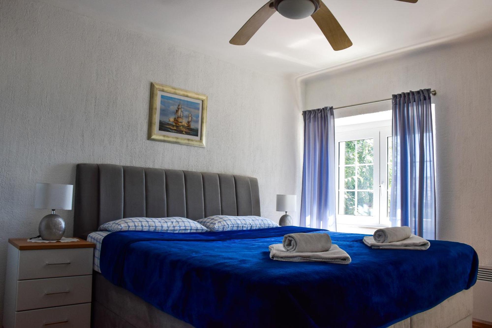 Kuca Za Odmor Antic - Holiday House Antic Novi Vinodolski Bagian luar foto
