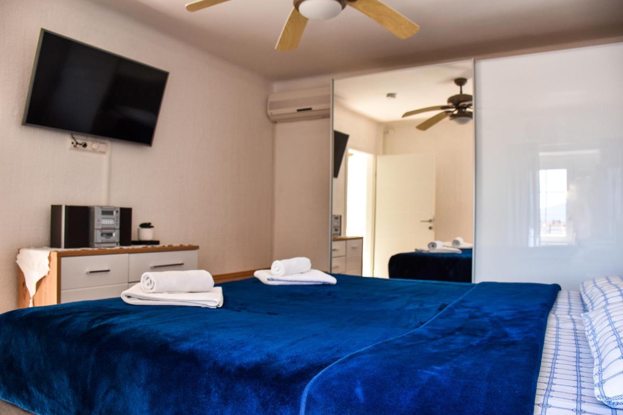 Kuca Za Odmor Antic - Holiday House Antic Novi Vinodolski Bagian luar foto